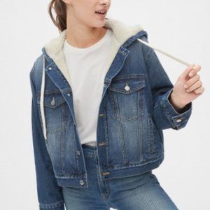 NEW! Never worn GAP Sherpa Denim Hoodie Jacket